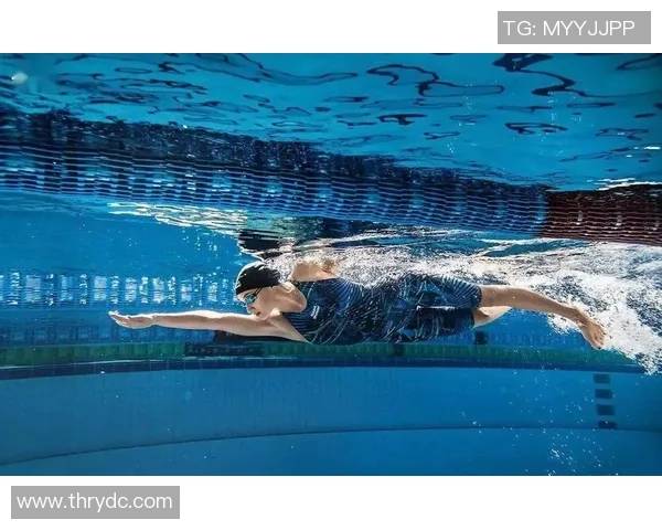 自由泳呼吸技巧解析与训练方法全面指南提高游泳效果的关键步骤 自由泳呼吸技巧解析与训练方法全面指南提高游泳效果的关键步骤